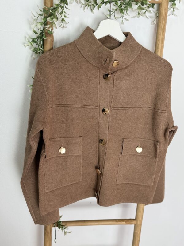Chaqueta punto botones - Imagen 6
