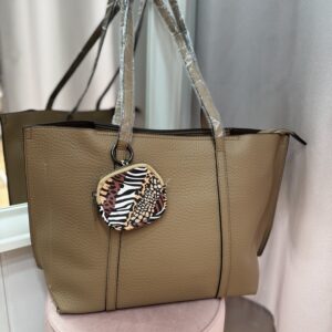 Shopper Maria